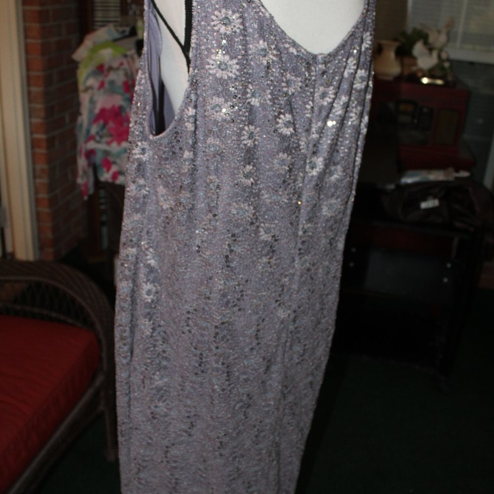 FORMAL DRESS - Picture 6 of 8